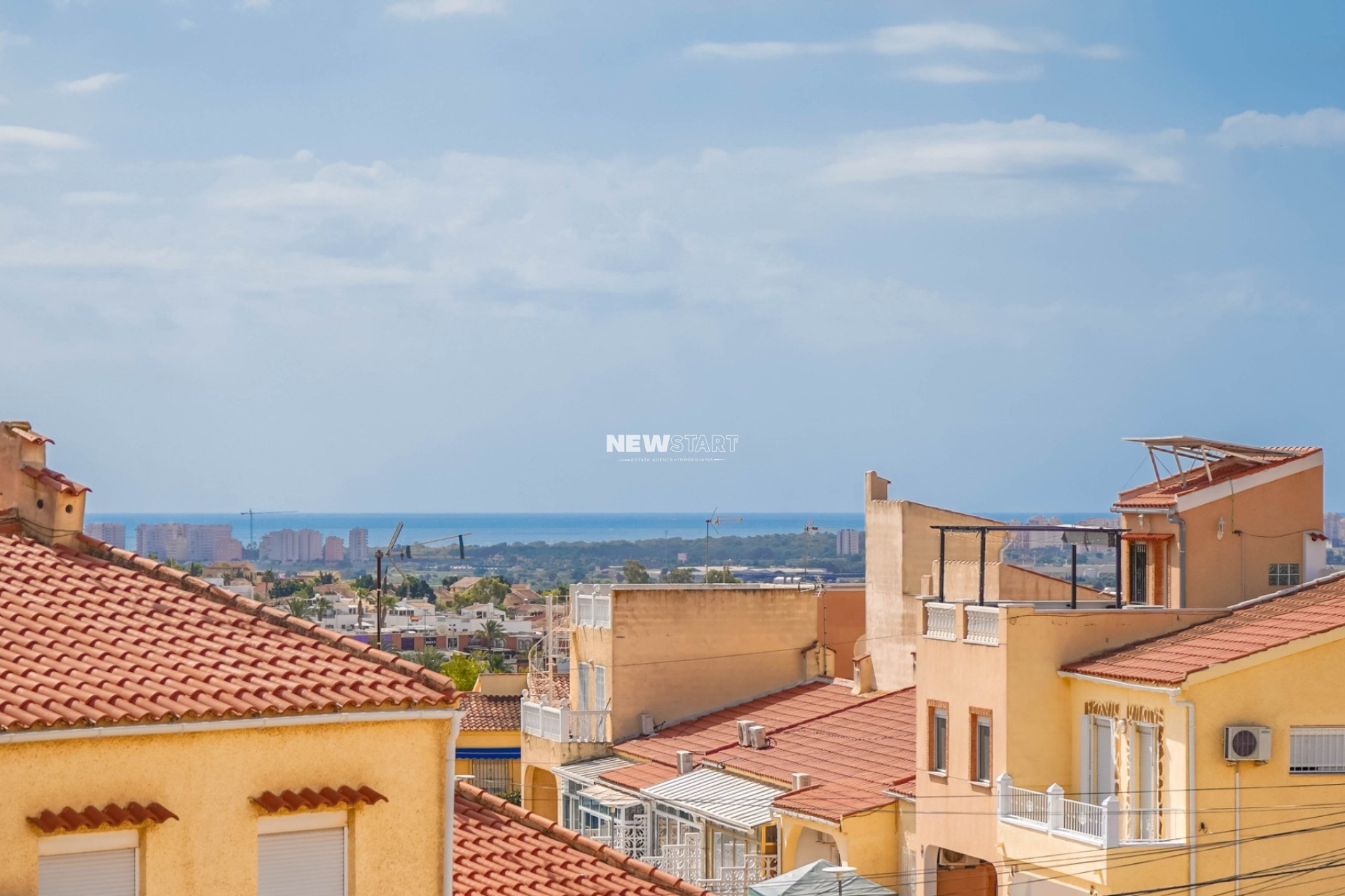 Herverkoop - Rijtjeshuis - La Marina - Urb. La Marina
