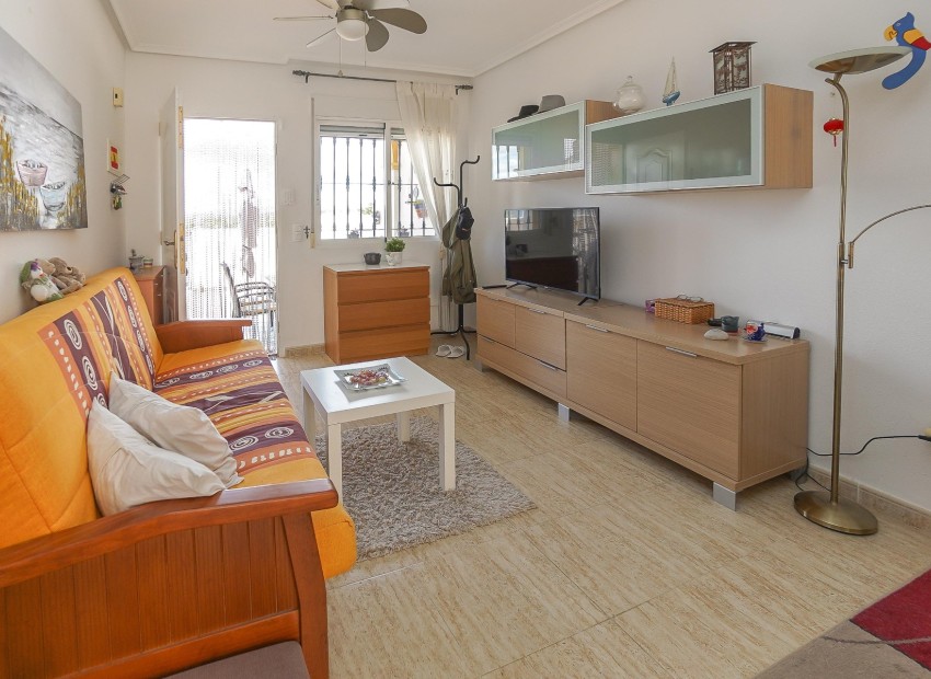 Herverkoop - Rijtjeswoning - Daya Nueva