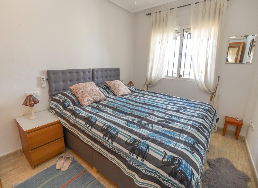 Herverkoop - Rijtjeswoning - Daya Nueva