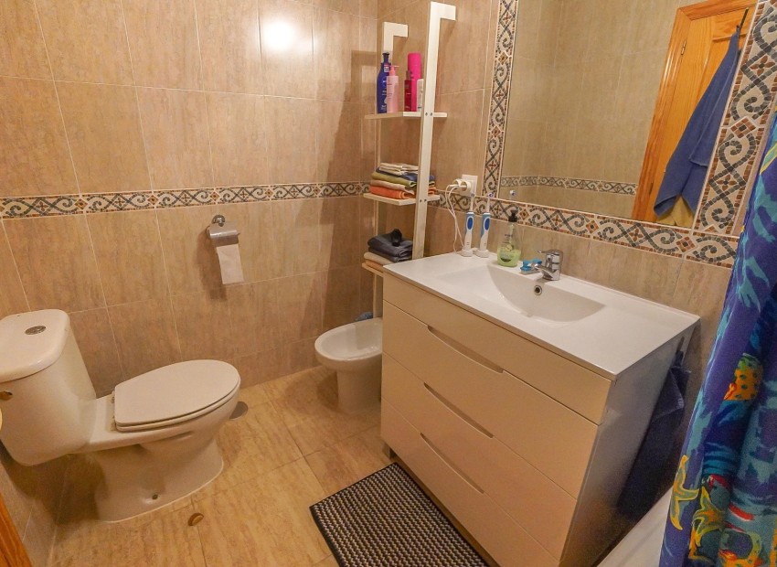 Herverkoop - Rijtjeswoning - Daya Nueva