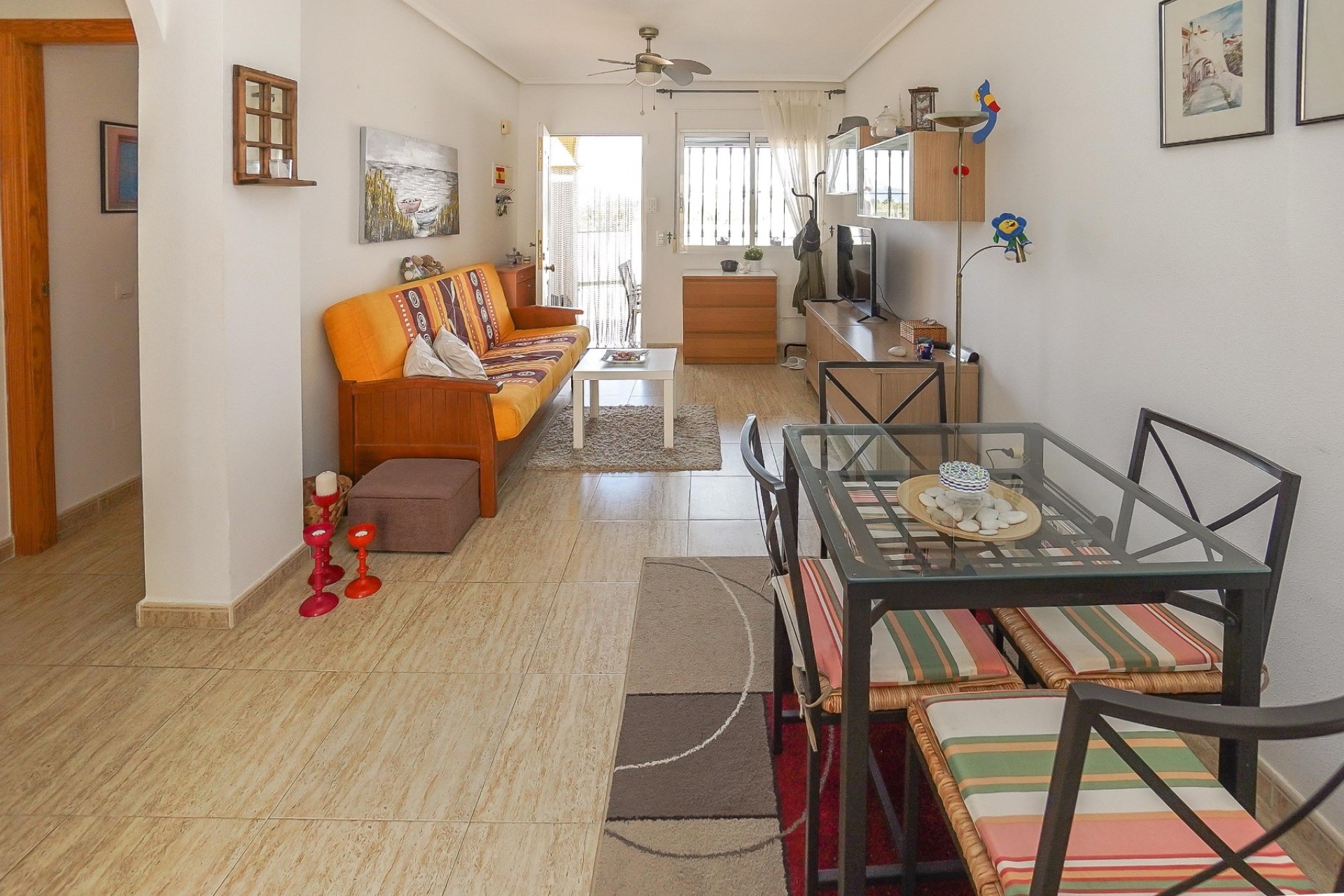 Herverkoop - Rijtjeswoning - Daya Nueva