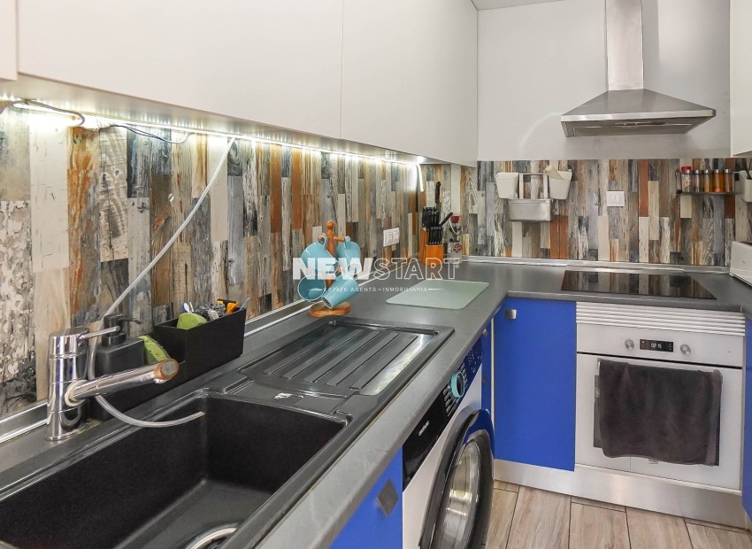 Herverkoop - Rijtjeswoning - La Marina - Urb. La Marina