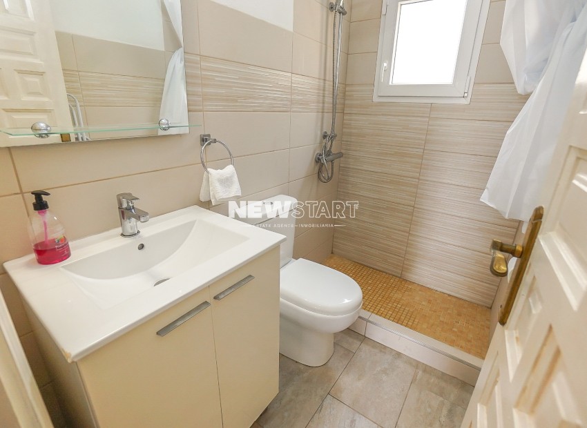 Herverkoop - Rijtjeswoning - La Marina - Urb. La Marina