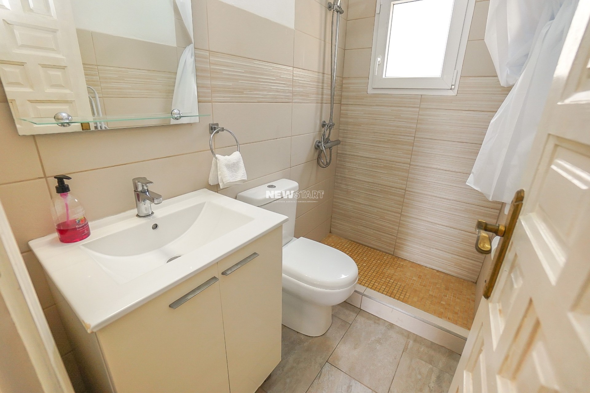 Herverkoop - Rijtjeswoning - La Marina - Urb. La Marina