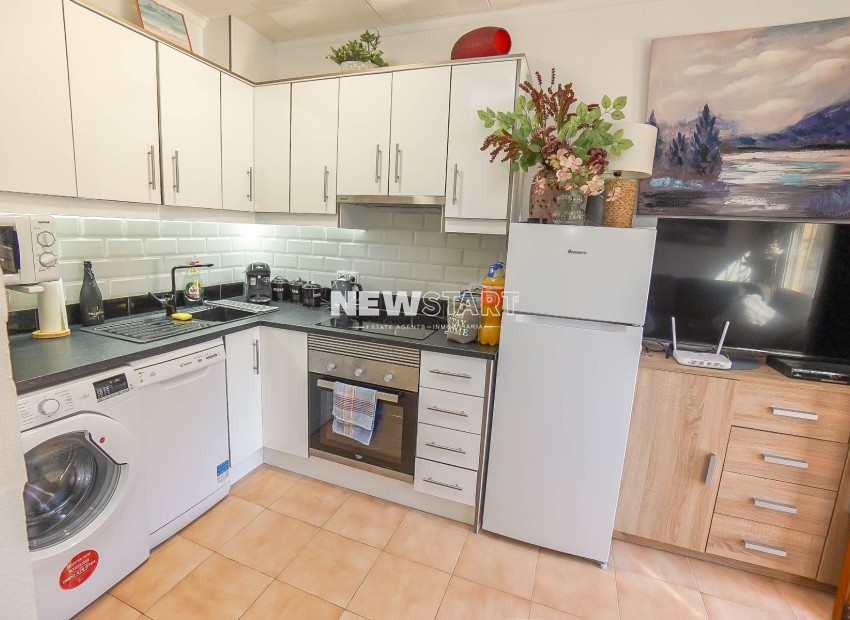 Herverkoop - Rijtjeswoning - La Marina - Urb. La Marina