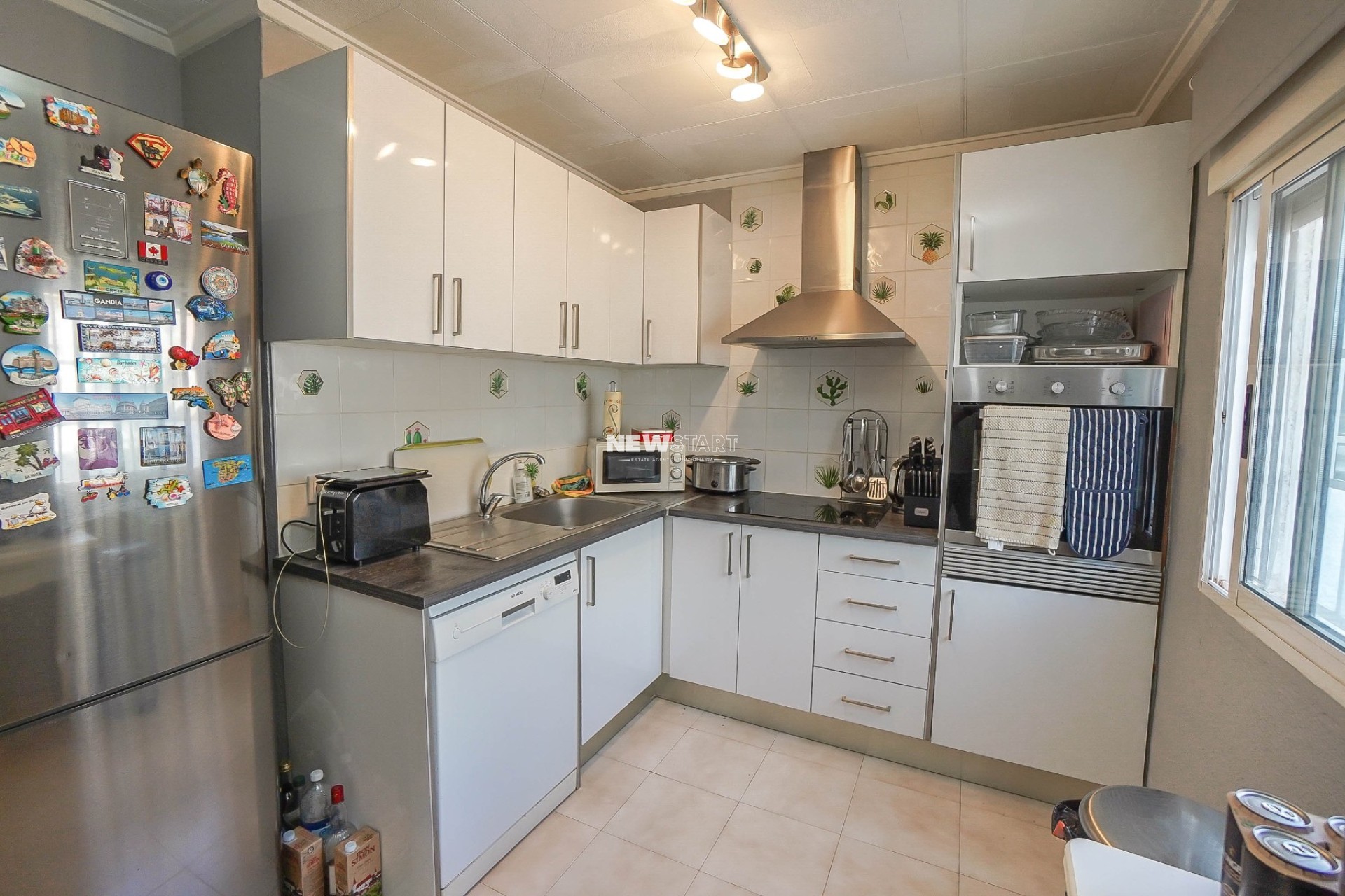 Herverkoop - Rijtjeswoning - La Marina - Urb. La Marina