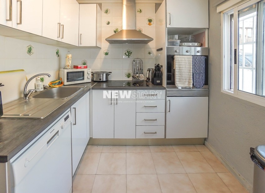 Herverkoop - Rijtjeswoning - La Marina - Urb. La Marina