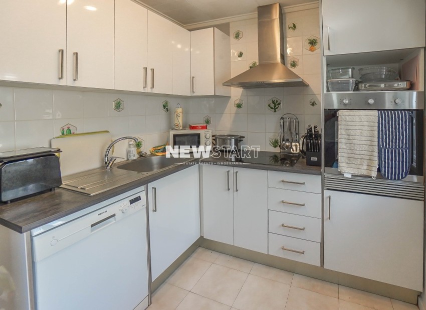 Herverkoop - Rijtjeswoning - La Marina - Urb. La Marina