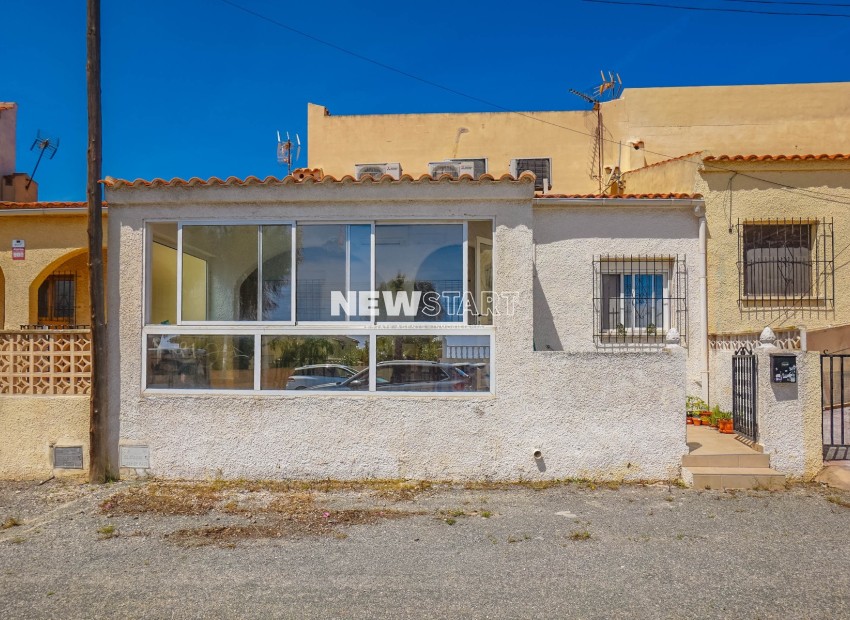 Herverkoop - Rijtjeswoning - La Marina - Urb. La Marina