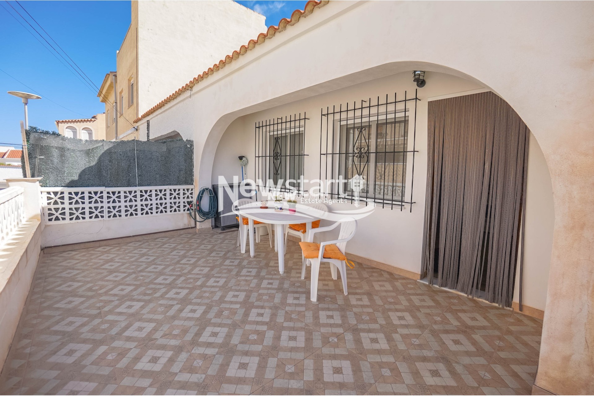 Herverkoop - Rijtjeswoning - La Marina - Urb. La Marina