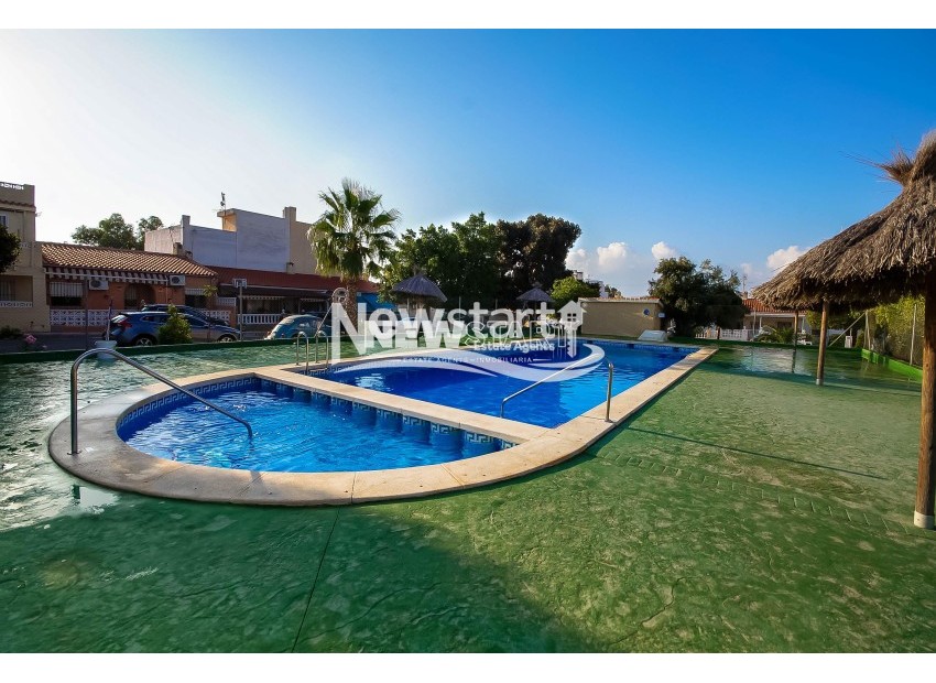 Herverkoop - Rijtjeswoning - La Marina - Urb. La Marina