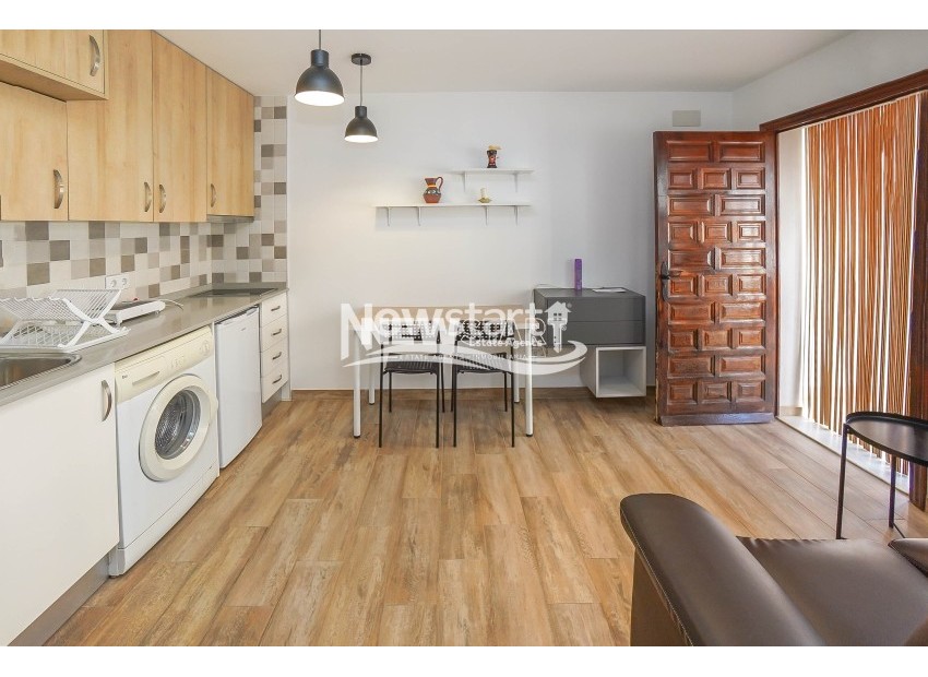 Herverkoop - Rijtjeswoning - La Marina - Urb. La Marina