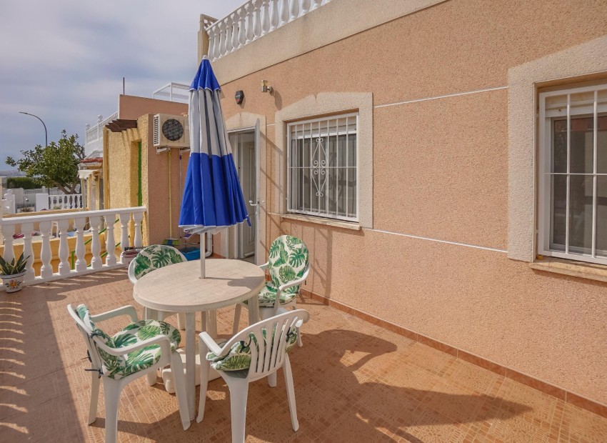Herverkoop - Rijtjeswoning - La Marina - Urb. La Marina