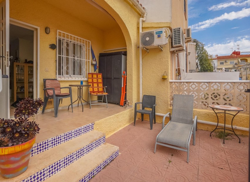 Herverkoop - Rijtjeswoning - La Marina - Urb. La Marina