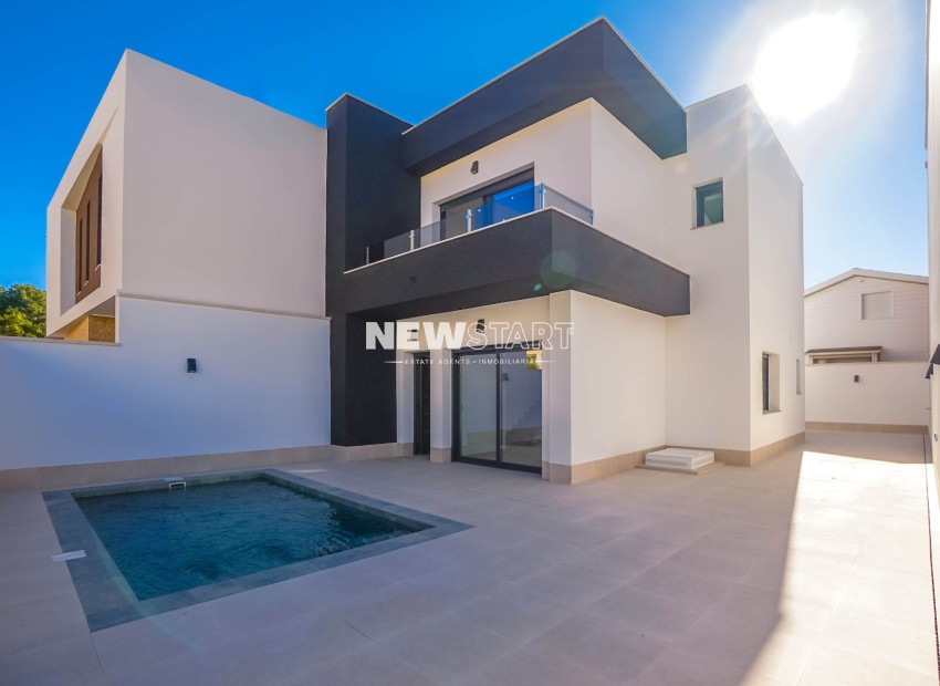 Herverkoop - Twee-onder-een-kapwoning - Formentera del Segura