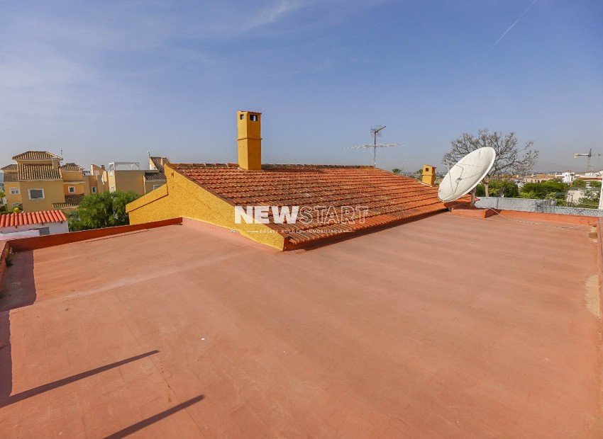 Herverkoop - Villa - La Marina - Urb. La Marina