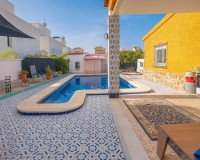 Herverkoop - Villa - La Marina - Urb. La Marina