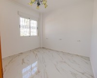 Herverkoop - Villa - La Marina - Urb. La Marina