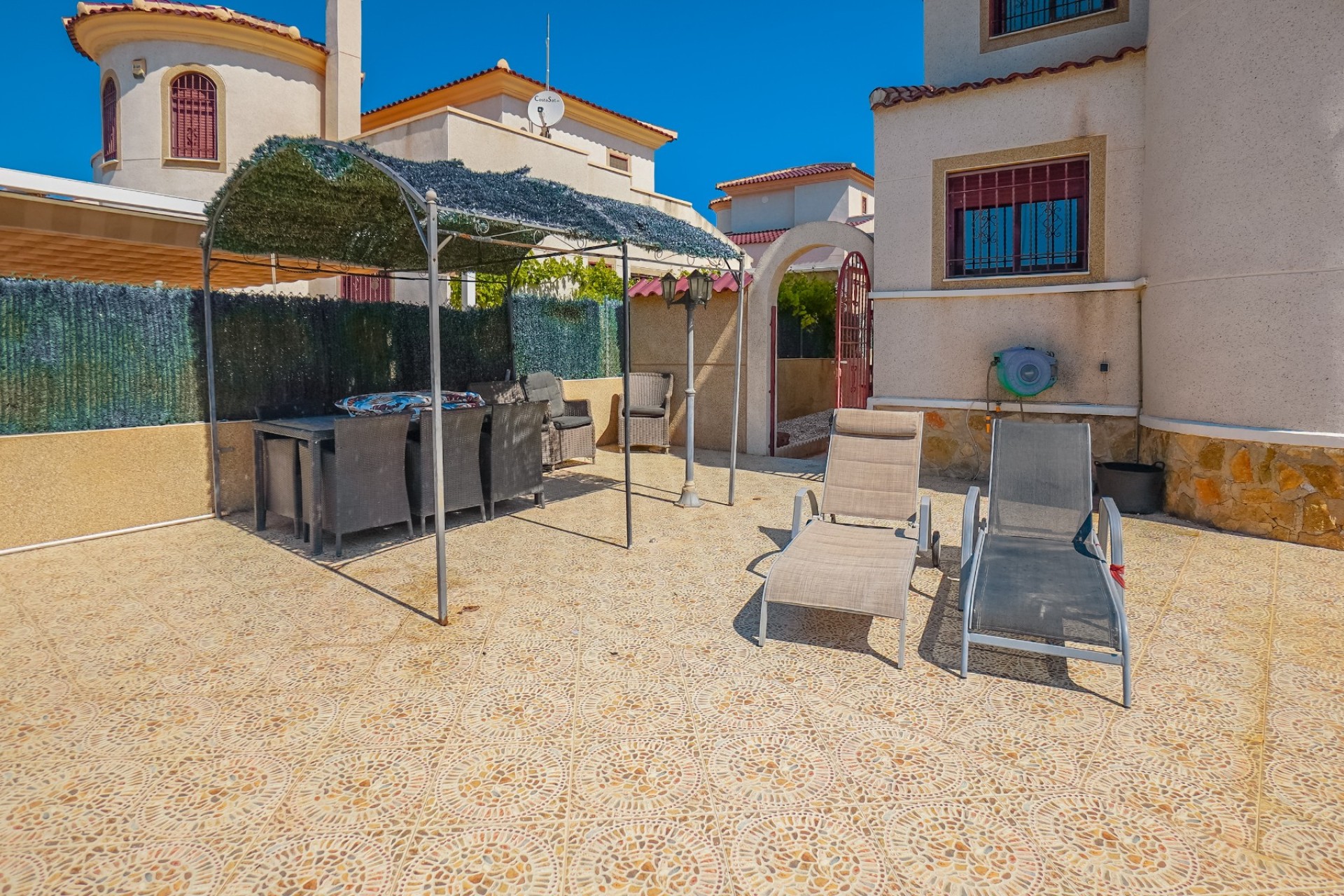 Herverkoop - Villa - La Marina - Urb. La Marina