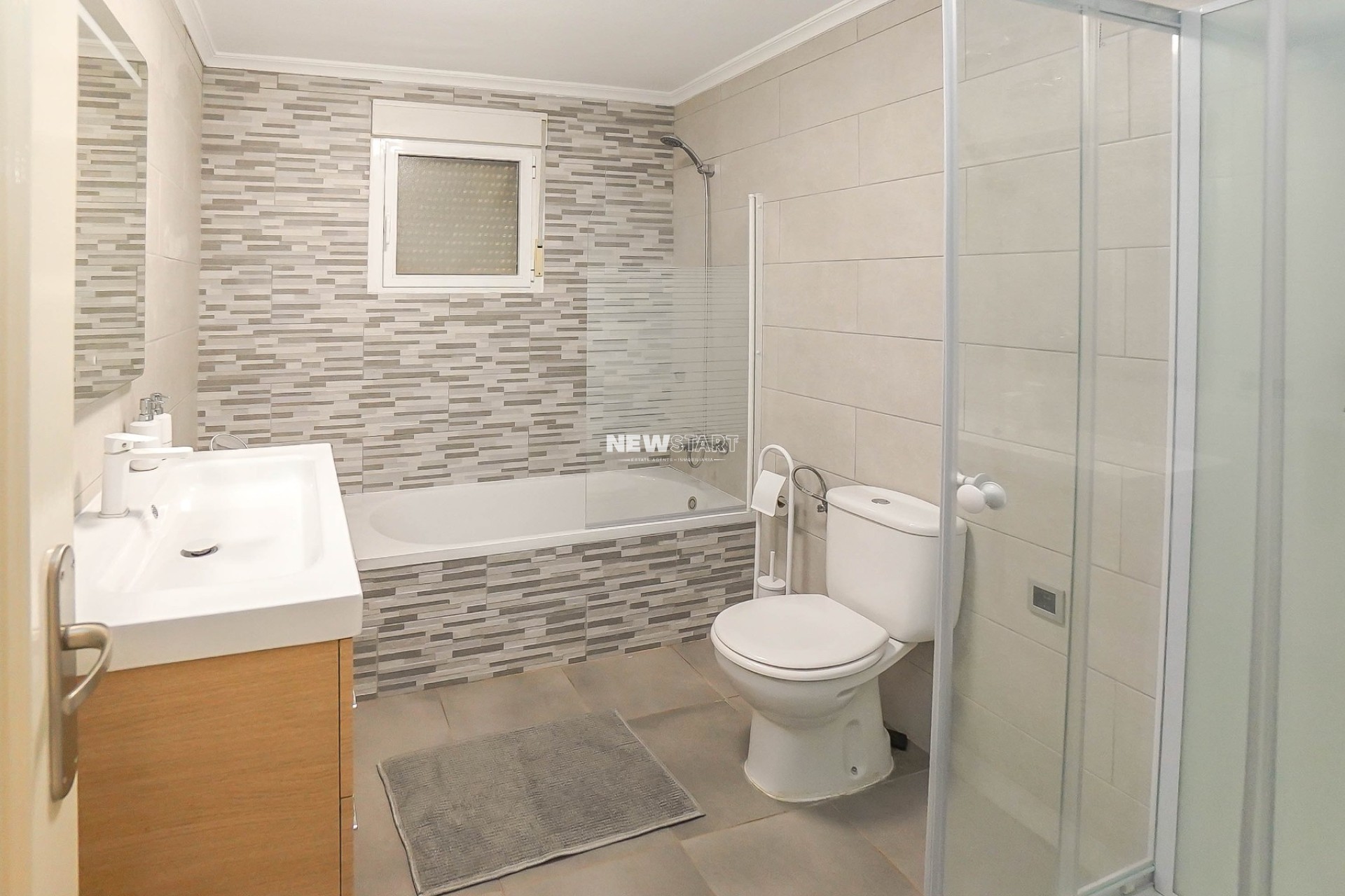 Herverkoop - Vrijstaand - La Marina - Urb. La Escuera