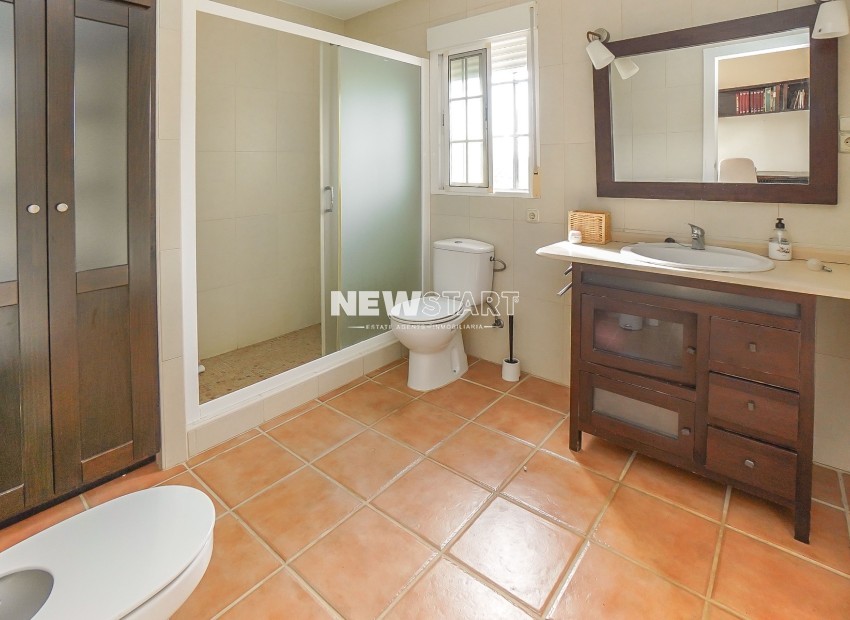 Herverkoop - Vrijstaand - La Marina - Urb. La Escuera