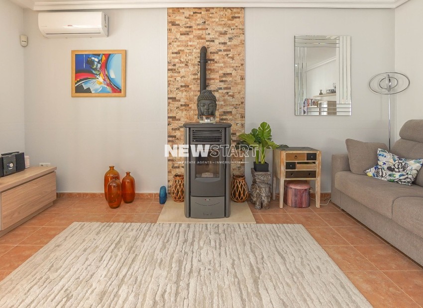 Herverkoop - Vrijstaand - La Marina - Urb. La Marina