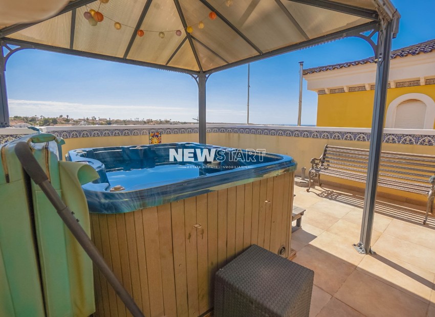 Herverkoop - Vrijstaand - La Marina - Urb. La Marina