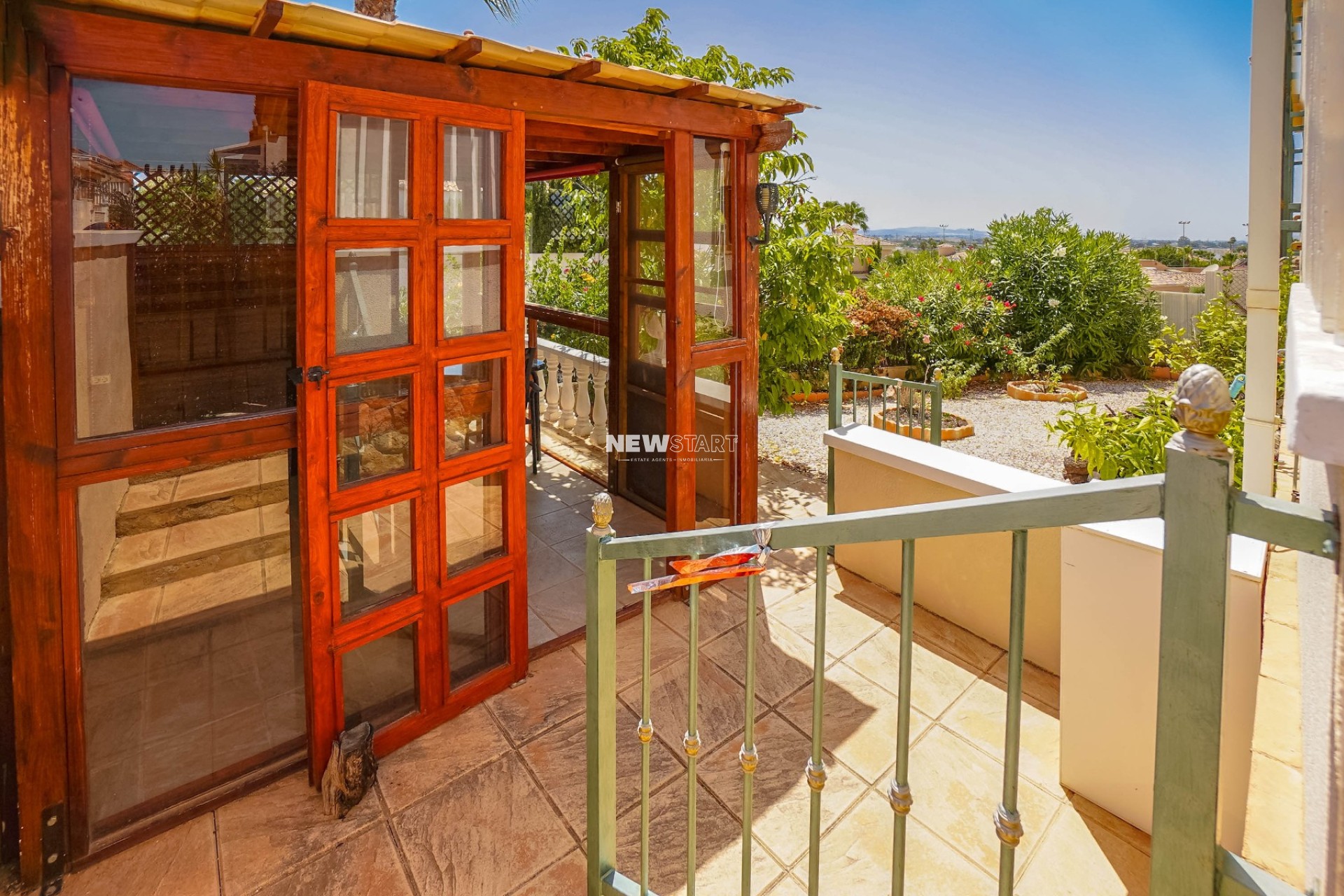 Herverkoop - Vrijstaand - La Marina - Urb. La Marina