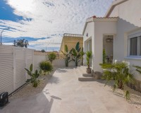 Herverkoop - Vrijstaande villa - La Marina - Urb. La Marina