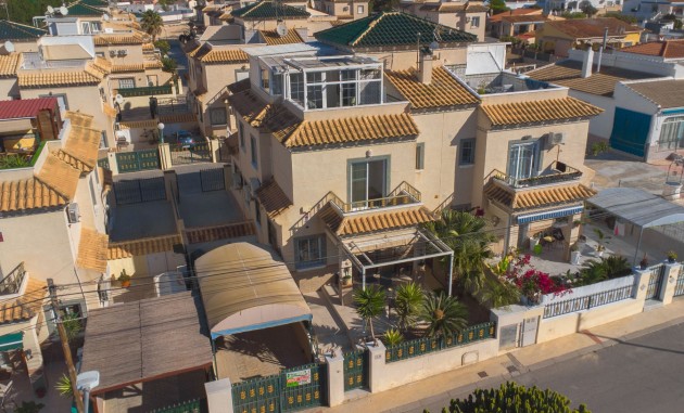 Maison jumelée quadruple - Revente - La Marina - Urb. El Oasis