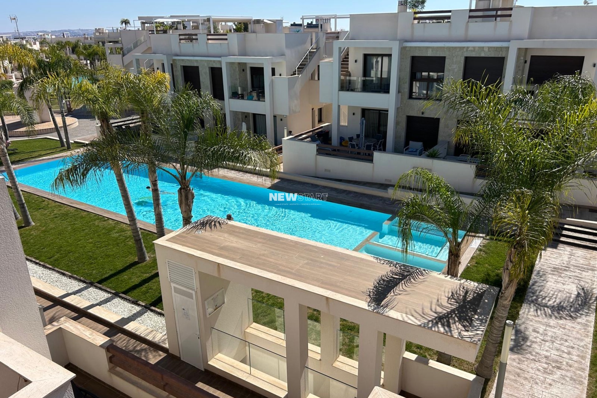 Neue Gebäude - Erdgeschoss - Torrevieja