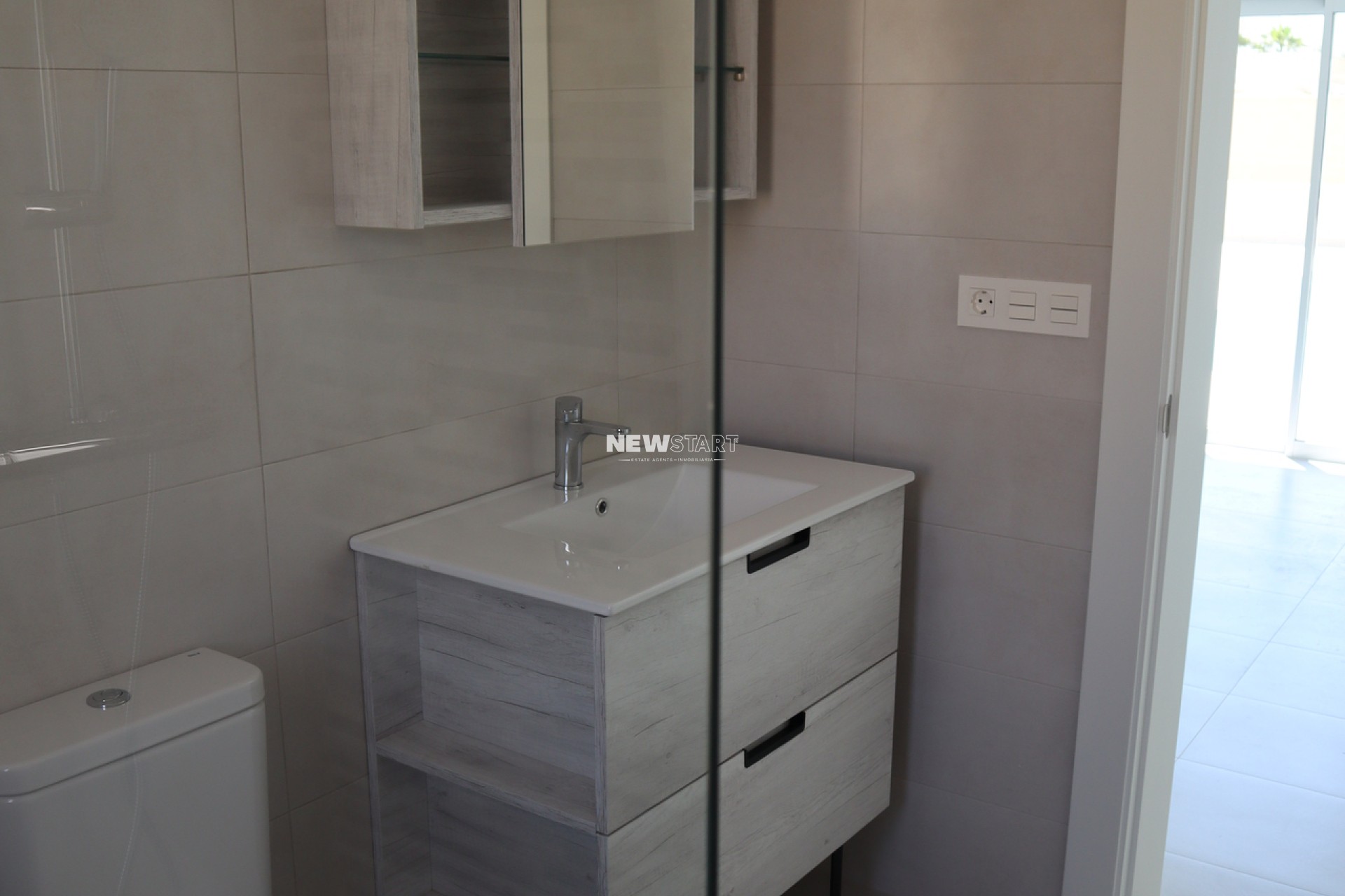 Neue Gebäude - Freistehend - Aspe