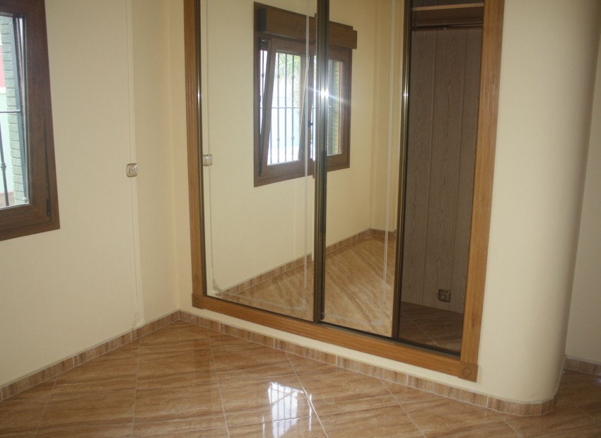 Neue Gebäude - Freistehend - Torrevieja