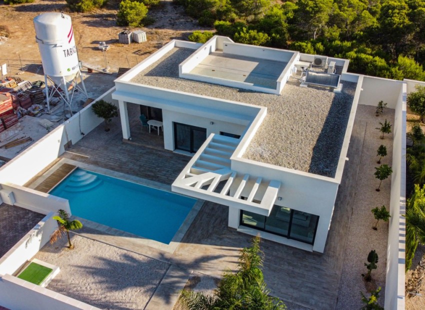 Neue Gebäude - Freistehende Villa - La Marina - Urb. La Marina