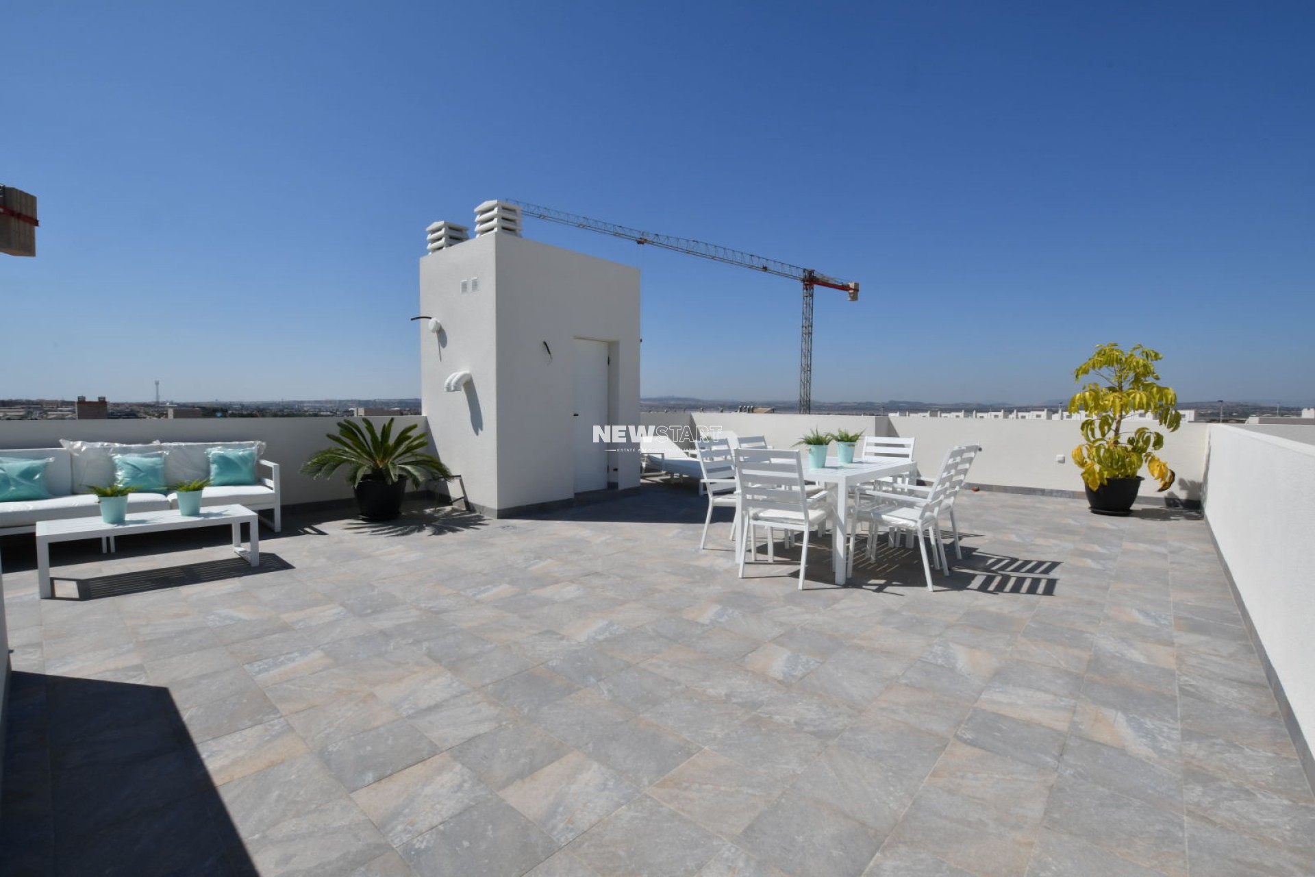 Neue Gebäude - Hoch-Bungalow - San Miguel de Salinas