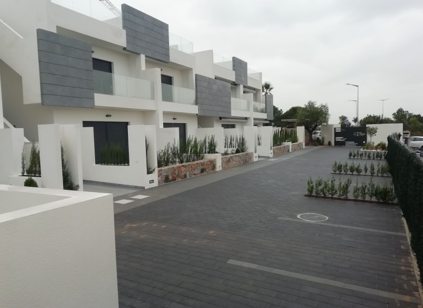 Neue Gebäude - Hoch-Bungalow - Torrevieja