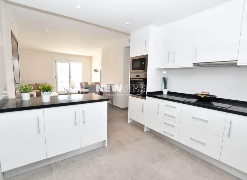 Nieuwbouw Woningen - Gelijkvloerse bungalow - San Miguel de Salinas