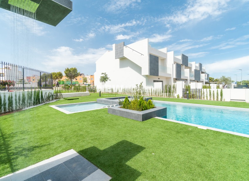 Nieuwbouw Woningen - Gelijkvloerse bungalow - Torrevieja