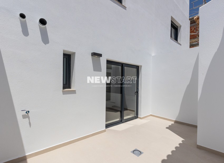Nieuwbouw Woningen - Twee-onder-een-kapwoning - Rafal