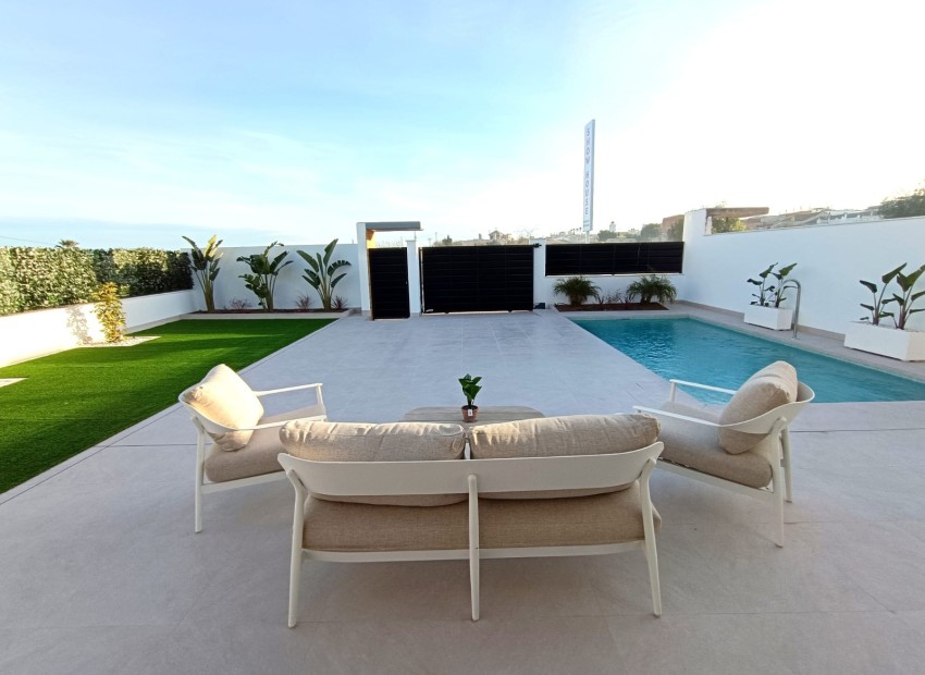 Nybyggnation - Fristående villa - Rojales - Benijofar