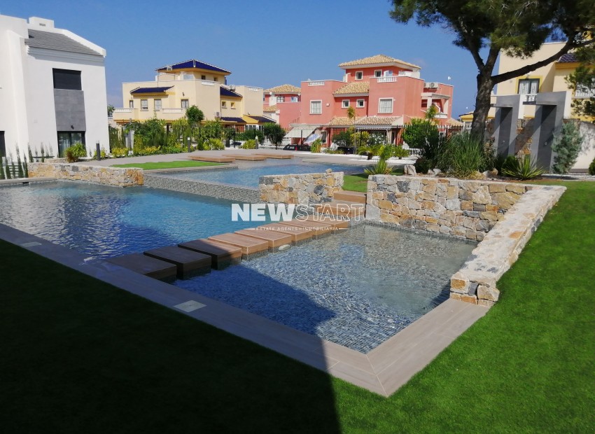 Nybyggnation - Högt bungalow - Torrevieja