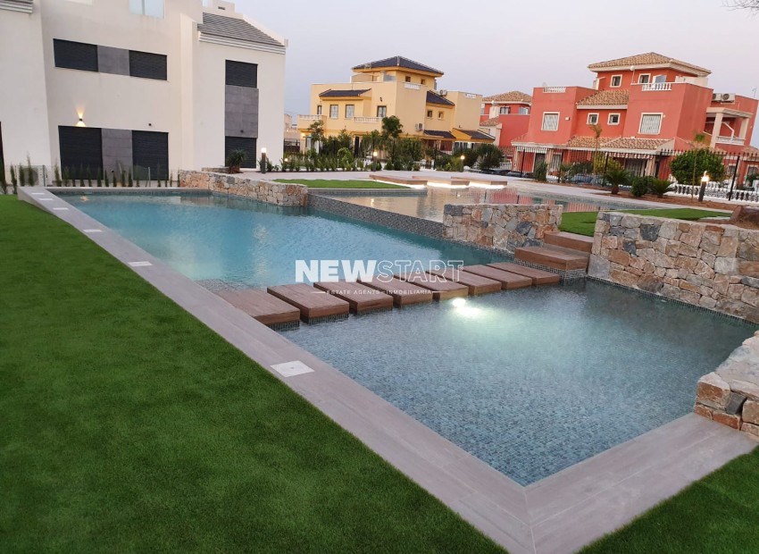 Nybyggnation - Högt bungalow - Torrevieja