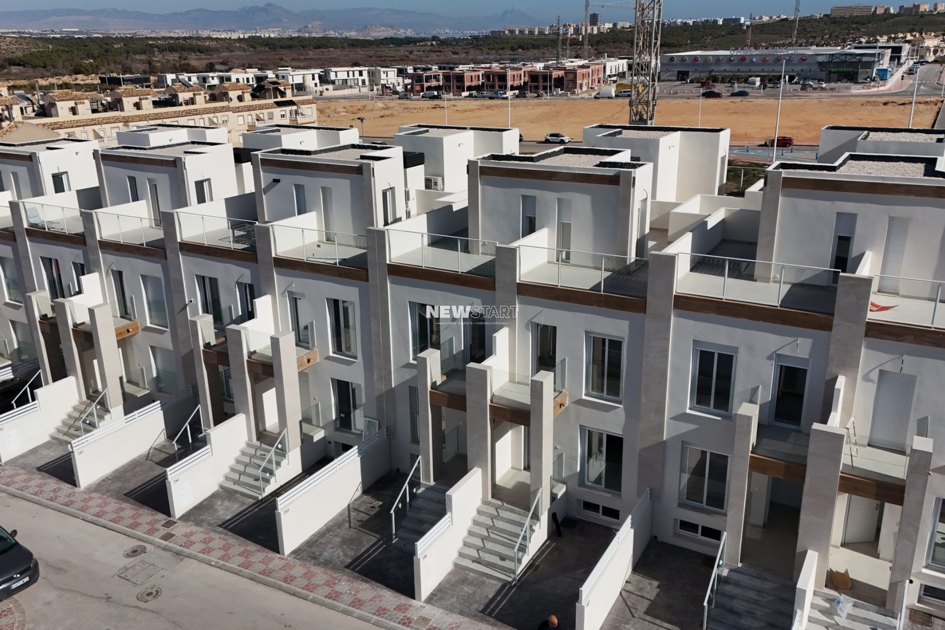 Obra nueva - Adosado - Gran Alacant