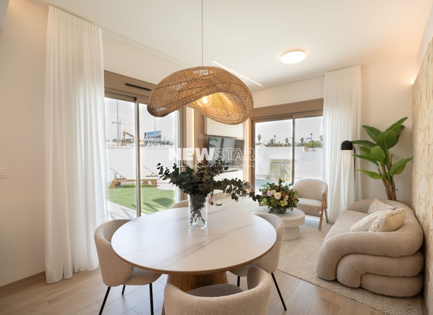 Obra nueva - Adosado - Los Alcázares