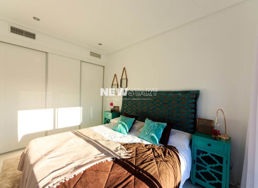 Obra nueva - Adosado - Pilar de la Horadada