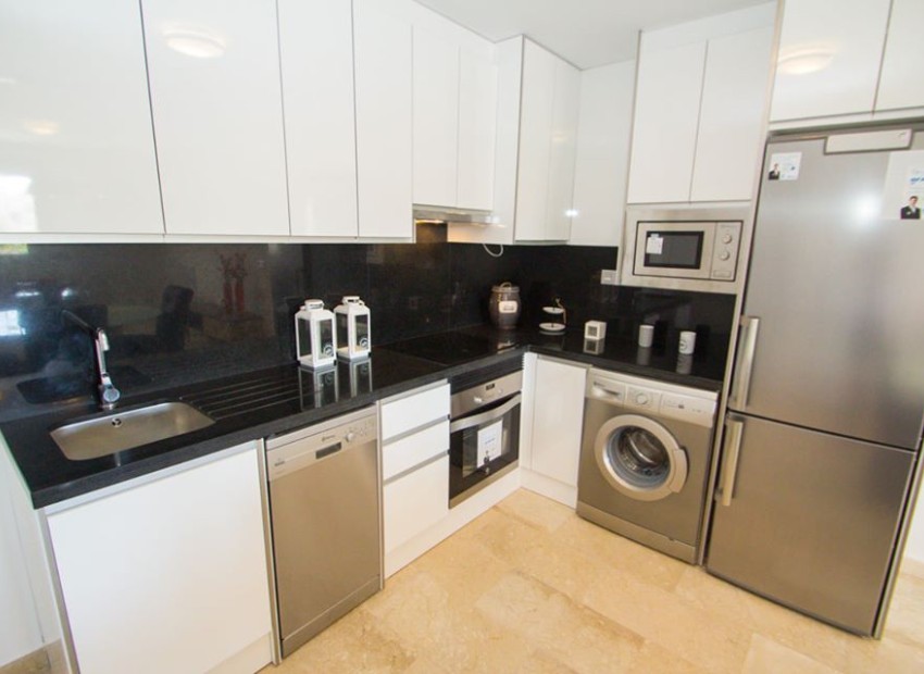 Obra nueva - Apartamento - Res. Las Filipinas