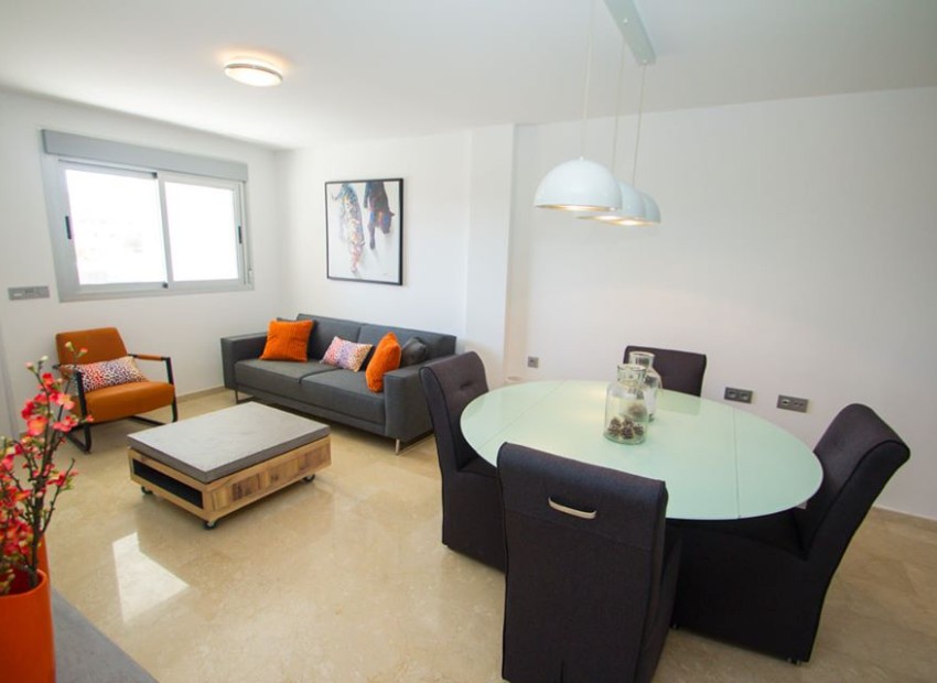 Obra nueva - Apartamento - Res. Las Filipinas