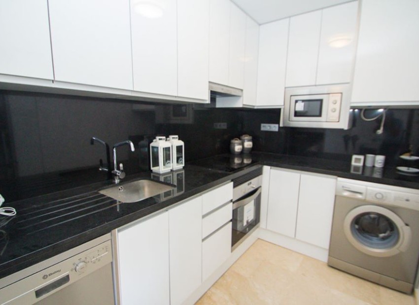 Obra nueva - Apartamento - Res. Las Filipinas