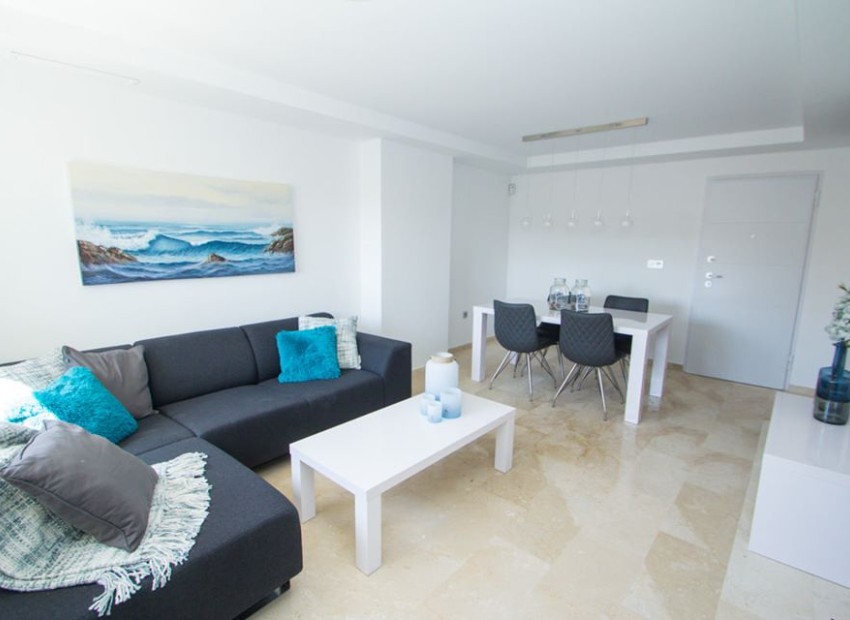 Obra nueva - Apartamento - Res. Las Filipinas