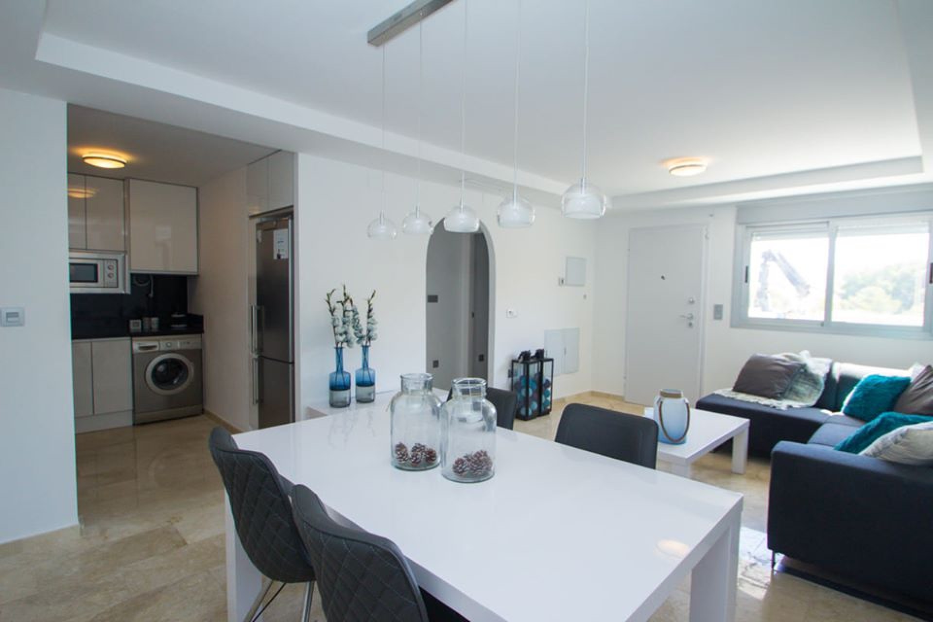 Obra nueva - Apartamento - Res. Las Filipinas